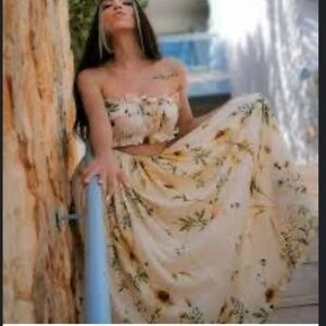 H&M CONSCIOUS WILDFLOWER COLLECTION BANDEAU and SKIRT SET YELLOW XS